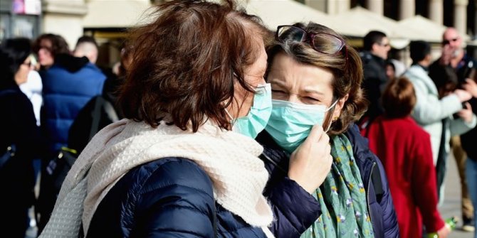 Almanya'da Kovid-19 tespit edilen kişi sayısı 17'ye yükseldi