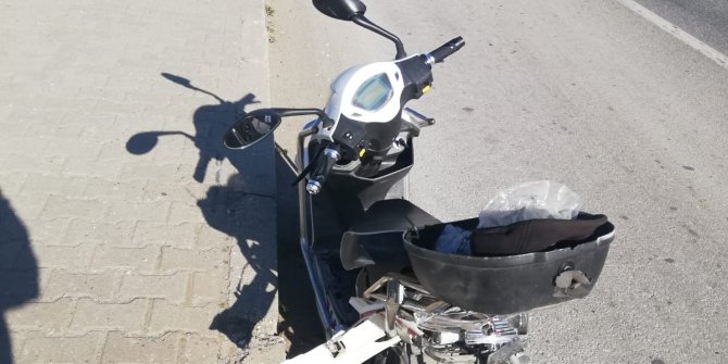 Kamyonetle çarpışan elektrikli bisikletin sürücüsü öldü
