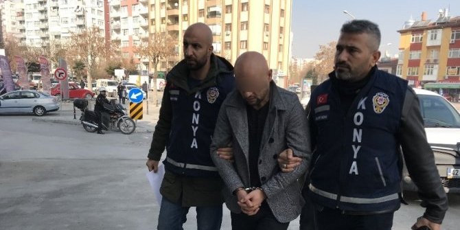 Mahkemede kaç bıçak darbesi vurduğunu hatırlamadı