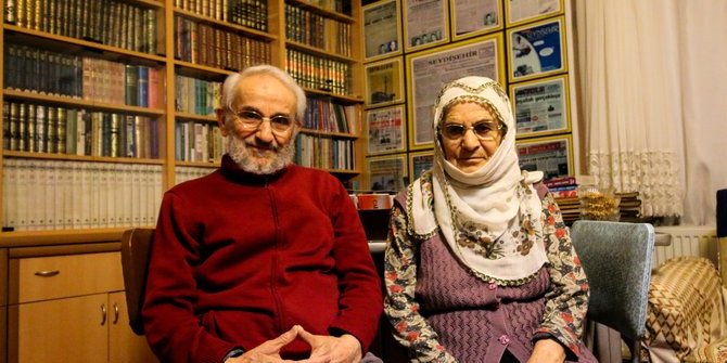 Konyalı gazeteci 52 yıllık gazete arşivine gözü gibi bakıyor