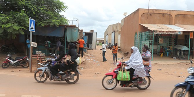 Burkina Faso'daki silahlı saldırıda 60 sivil hayatını kaybetti