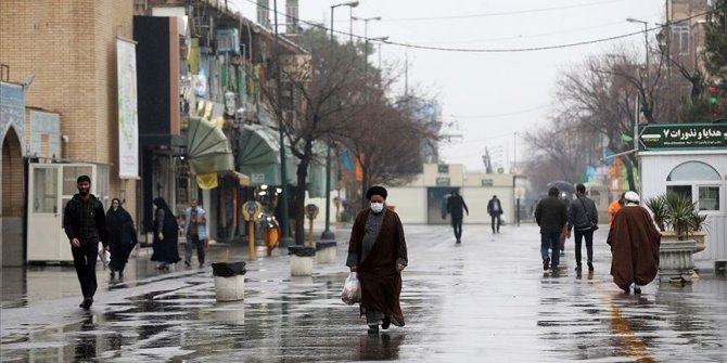 İran'da son 24 saatte koronavirüs nedeniyle 139 kişi hayatını kaybetti