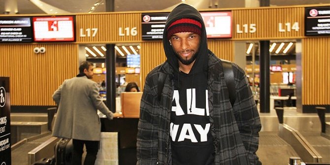 Corona virüsü günlerinde Ryan Babel'den şok paylaşım