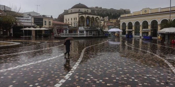 Yunanistan'ın başkenti Atina, Kovid-19 önlemleri nedeniyle "hayalet kent"e döndü