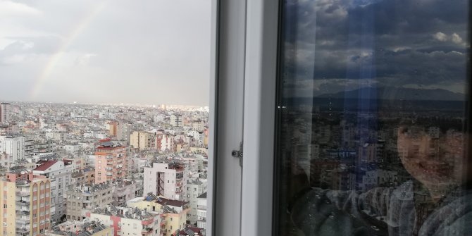 Antalya'da koronavirüs gölgesindeki çocuklara gökkuşağı morali