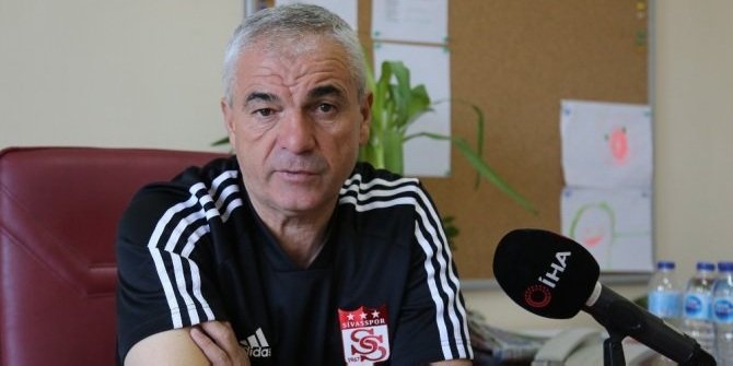 Sivasspor, Rıza Çalımbay ile yola devam ediyor