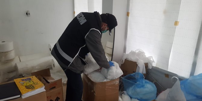 Bursa'da kaçak maske ve dezenfektan operasyonu: 5 gözaltı