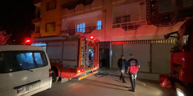 Anne ve 3 çocuğu yangından son anda kurtarıldı