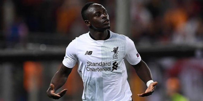 Senegalli futbolcudan ülkesine koronavirüs hastanesi