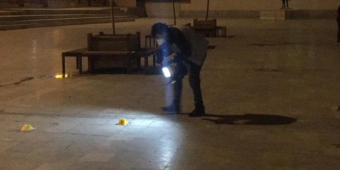 Birlikte yaşadığı kadını önce dövdü, sonra tabancayla vurdu