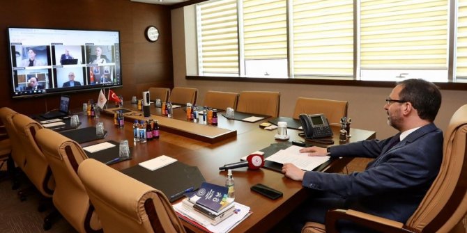 Bakan Kasapoğlu’dan federasyon ve kulüplere korona virüs uyarıları