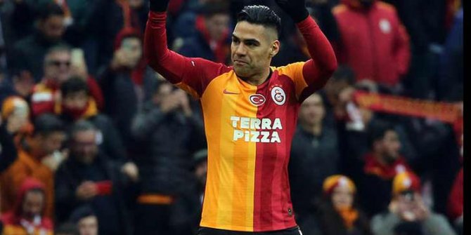 Galatasaray'dan Falcao için transfer açıklaması!