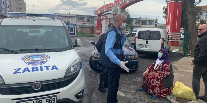 Sokağa çıkma yasağından habersiz olan 80 yaşındaki nineye belediye sahip çıktı