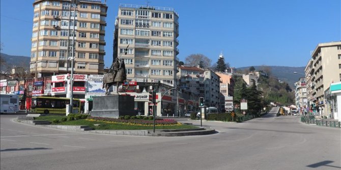 Yurt genelinde 'Evde kal' çağrısına büyük oranda uyuluyor