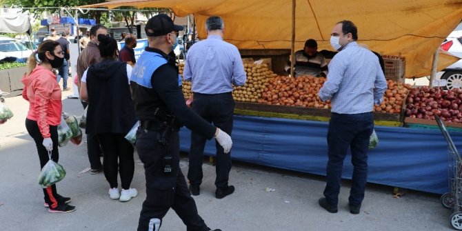 Polisten pazar yerlerine ‘Sosyal mesafe’ denetimi
