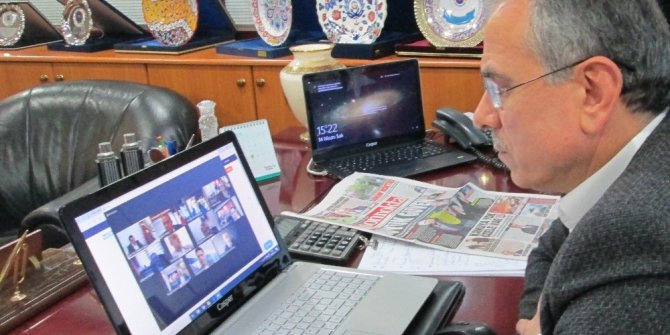Tarım ve Orman Bakanı Pakdemirli, Ticaret Borsası başkanları ile telekonferans yöntemiyle buluştu