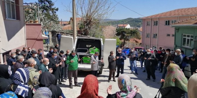 Ak Parti Çan İlçe Kadın Kolları Başkanı Birsen Dirlik’in acı günü