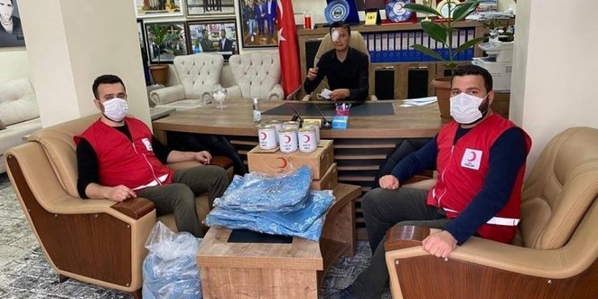 Silopi’de engellilere gıda ve giysi yardımı