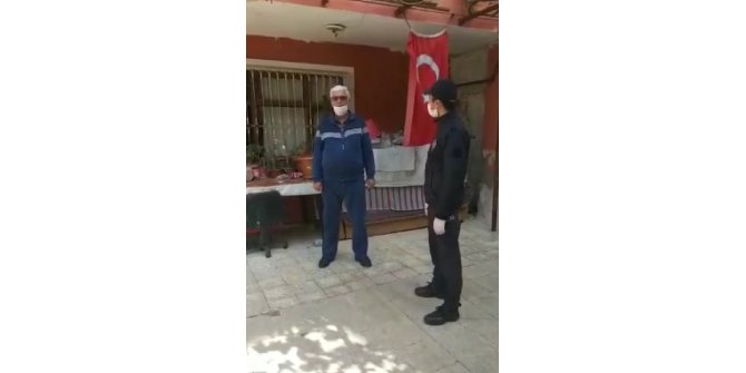 Emekli maaşının yarısını "Biz Bize Yeteriz Türkiyem" kampanyasına bağışladı