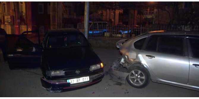 Ehliyetsiz ve alkollü sürücü park halindeki otomobile çarptı: 3 yaralı