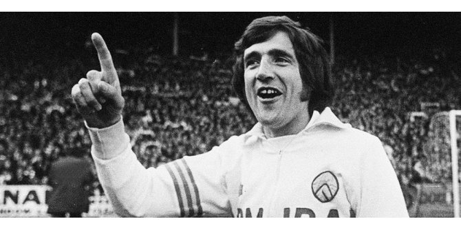 Leeds United’ın efsanesi korona virüsten vefat etti