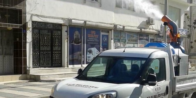 Haşereler ve sivrisineklerle mücadele sürüyor