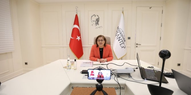 Büyükşehir, sakinleşen caddelerde çalışmalara başlıyor