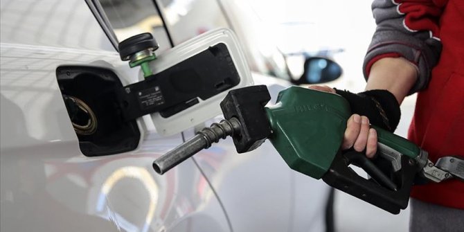 Benzine 5 kuruş zam