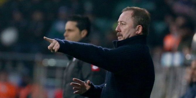 Sergen Yalçın: “Yabancı kararını alanlar, bence bir daha oturup düşünsün”