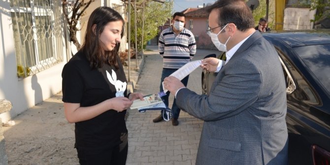 Emet Belediyesi’nden bin 500 öğrenciye kitap