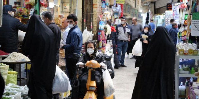 Iran records more virus deaths, toll nears 5,900