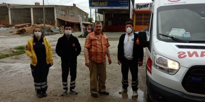 Eksozu kopan ambulansı tamir etti, ücret almadı