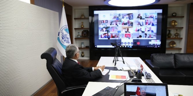 Başkan Büyükkılıç, ilçe belediye başkanları ile detaylı bir toplantı gerçekleştirdi