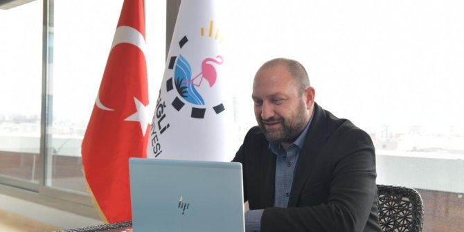 Başkan Gümrükçü muhtarlarla online toplantıda buluştu