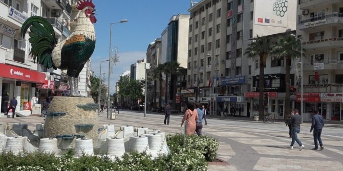 3 günlük kısıtlamanın ardından metrelerce kuyruk oluştu