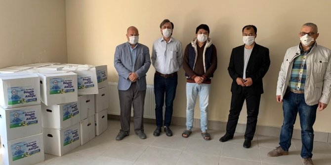 Başkan Akgün Uygur Türklerini unutmadı