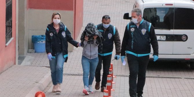 Polis cinayetin zanlısını yakalamak için şehirdeki S.K. isimli kadınlarla görüştü