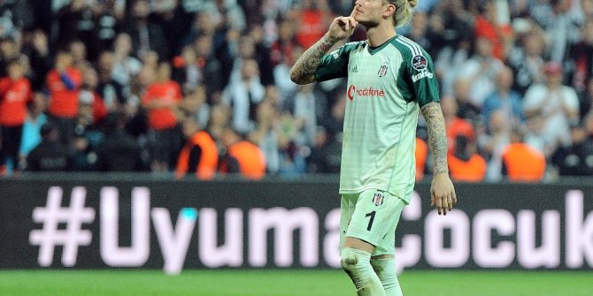 Karius’tan Beşiktaş taraftarına veda mesajı