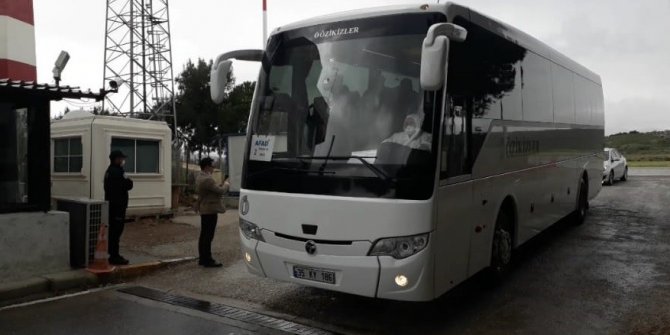 Suudi Arabistan’dan gelen 169 Türk vatandaşı İzmir’e indi