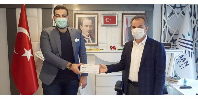 İş Adamı Gürsoy’dan Adıyaman Belediyesine 10 bin maske