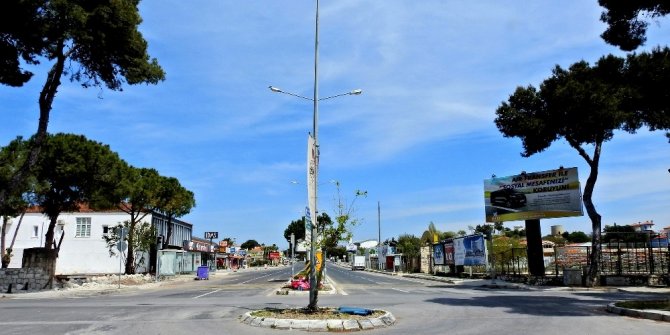 Çeşme’de sokağa çıkma kısıtlamasında 18 kişiye ceza