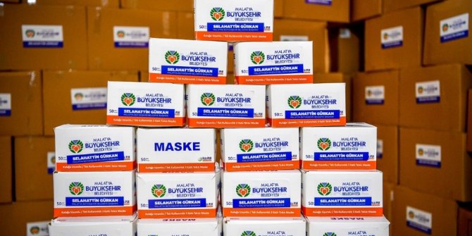 Malatya’dan 3 belediyeye 130 bin maske gönderildi