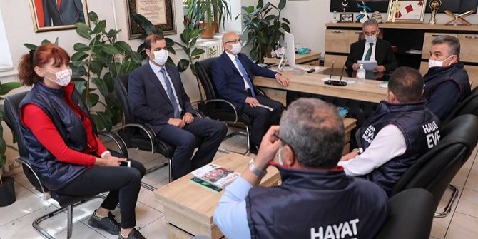 Vali Toprak, Vefa Sosyal Destek Grubu görevlilerini ziyaret etti