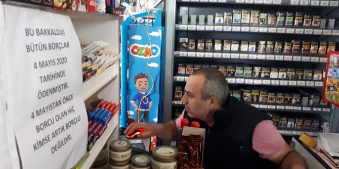 Veresiye borcu olanlar markete gelince büyük bir şokla karşılaştı