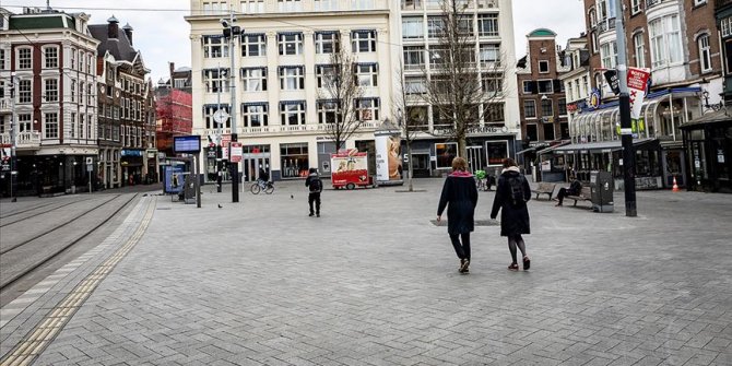 Hollanda'da Kovid-19 nedeniyle ölenlerin sayısı 5 bin 82'ye yükseldi