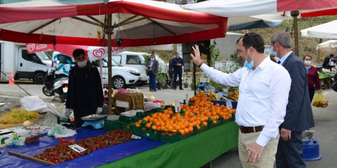 Başkan Yüksel, pazarcı esnafını ziyaret etti