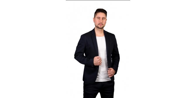 Almanlara nargileyi sevdiren Türk; Burak Şifayin