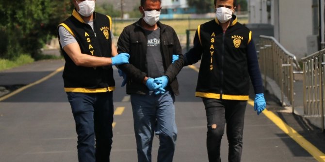 Düz kontak yapıp araç çalmak isterken polise yakalandılar