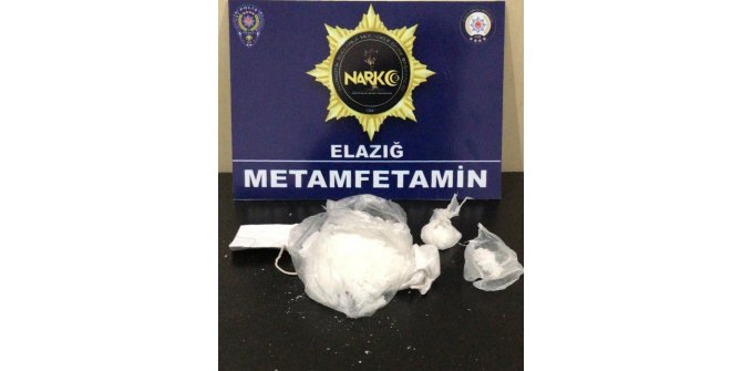 Elazığ’da uyuşturucuyu atıp kaçmaya çalışan şüpheli tutuklandı