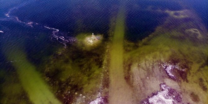 Baraj suları yükseldi, eski köy su altında kaldı